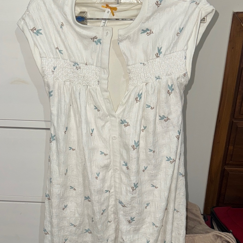 Chic White Dress with Blue Floral Embroidery